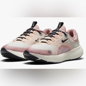 Nike React Escape Running Shoes in pink